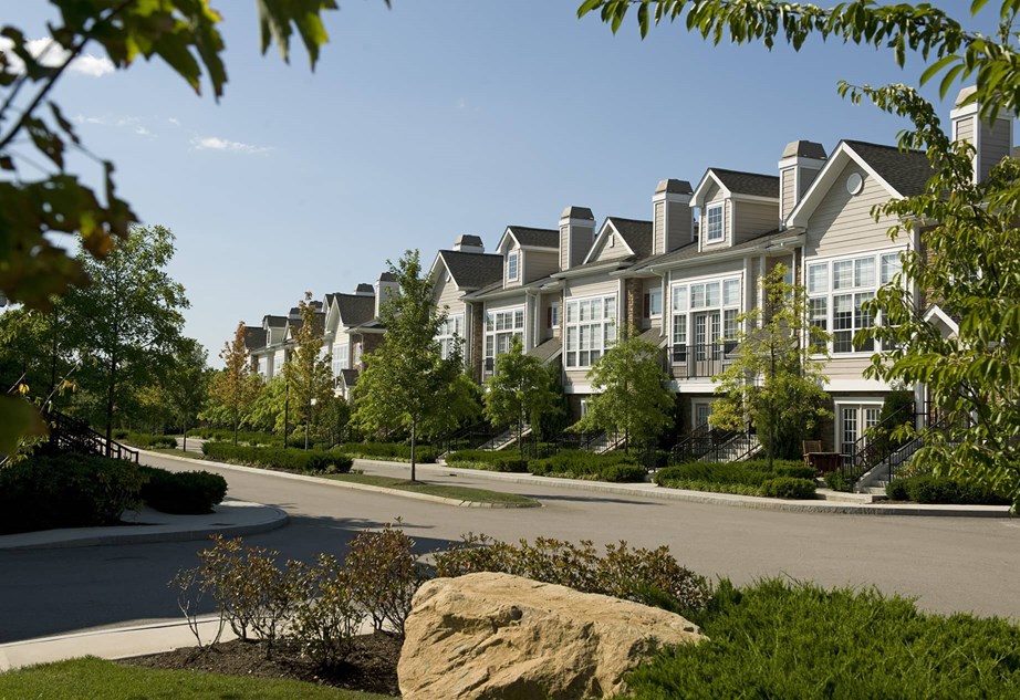 hr communityriver lenoxfarms 2010 bdg55 el